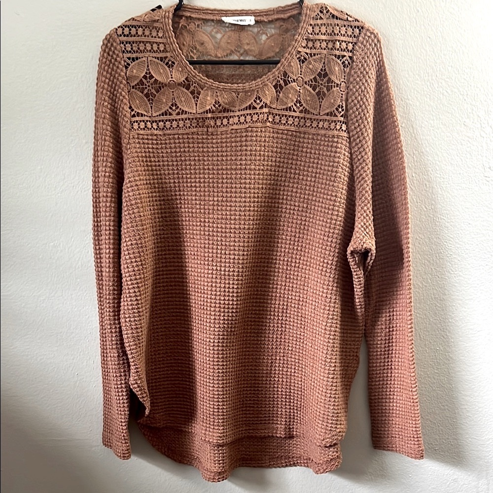 Andthewhy Brown Sweater with Lace Detail